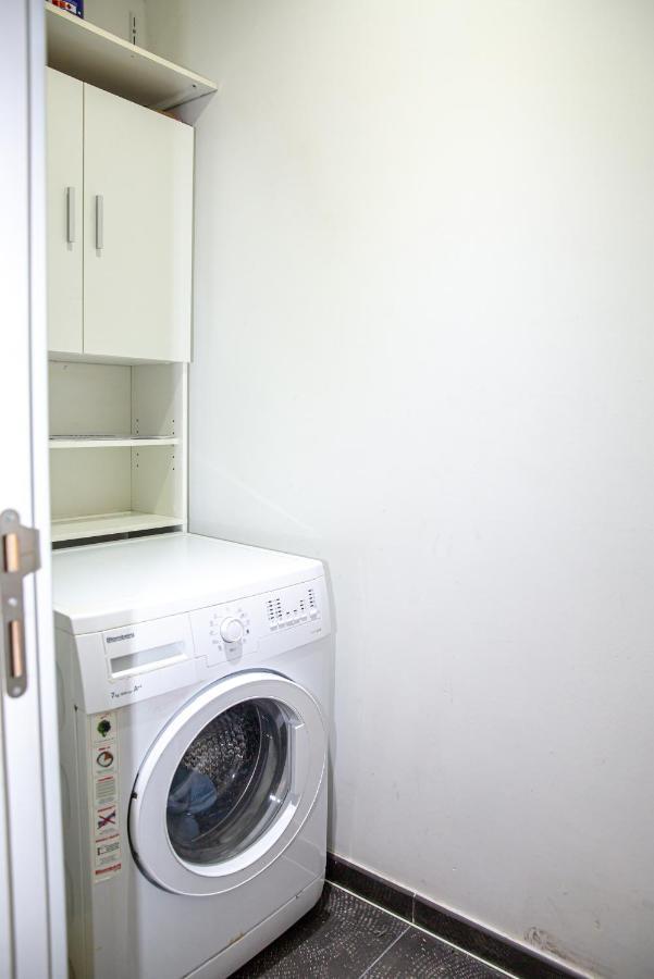 Dolmen Court Flat 10, Qawra Apartment เซนต์พอลส์เบย์ ภายนอก รูปภาพ
